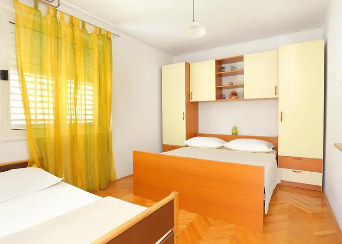 By The Sea - 13222 Apartment