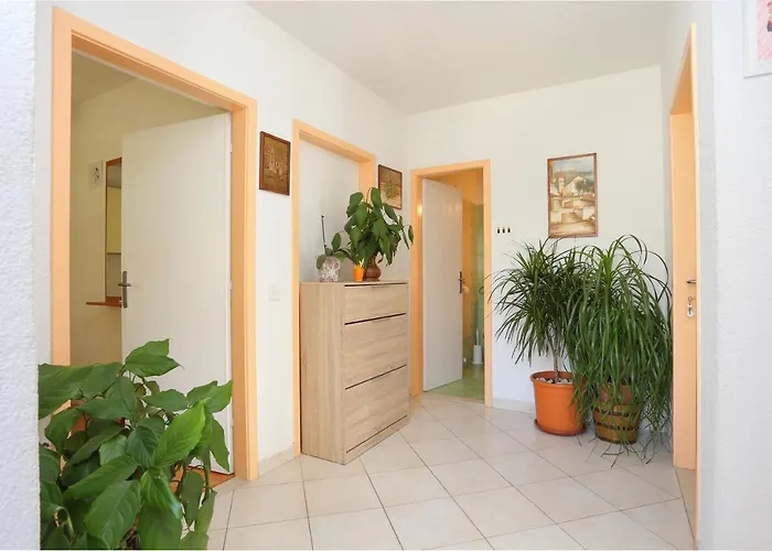 By The Sea - 13222 Makarska